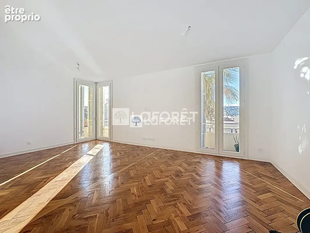Appartement lumineux 4 pièces - secteur Cimiez - photo 10