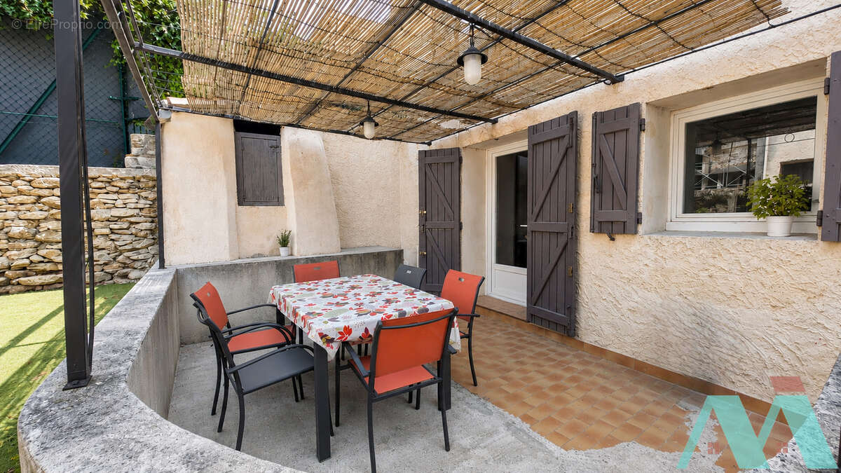 Appartement 3 pièces avec jardin et garage - photo 2