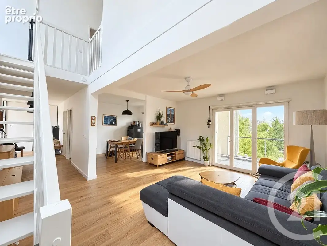 Appartement 4 pièces 112 m² à vendre à Begles (33130) - photo 2