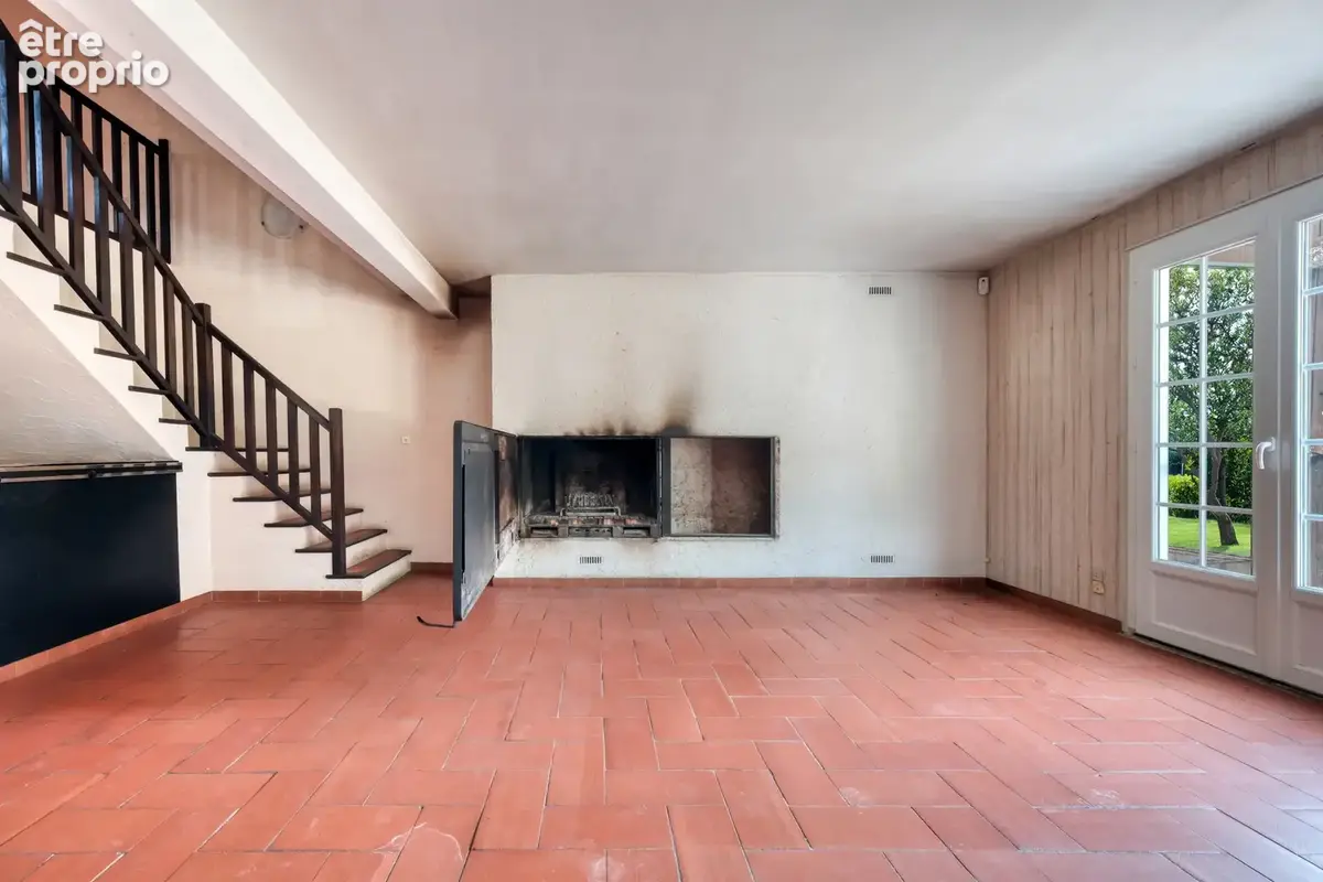 Maison familiale 10 pieces - 6 chambres - sous sol total - terrain de 1800m2 - photo 7