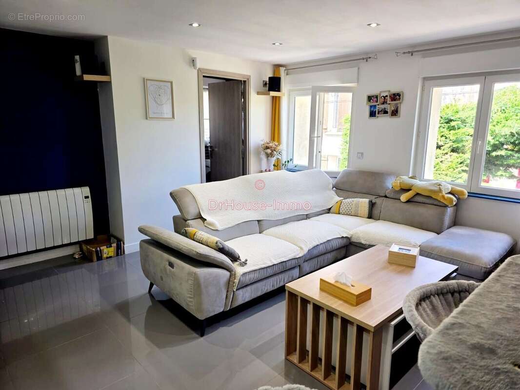 Maison à NANTEUIL-LES-MEAUX