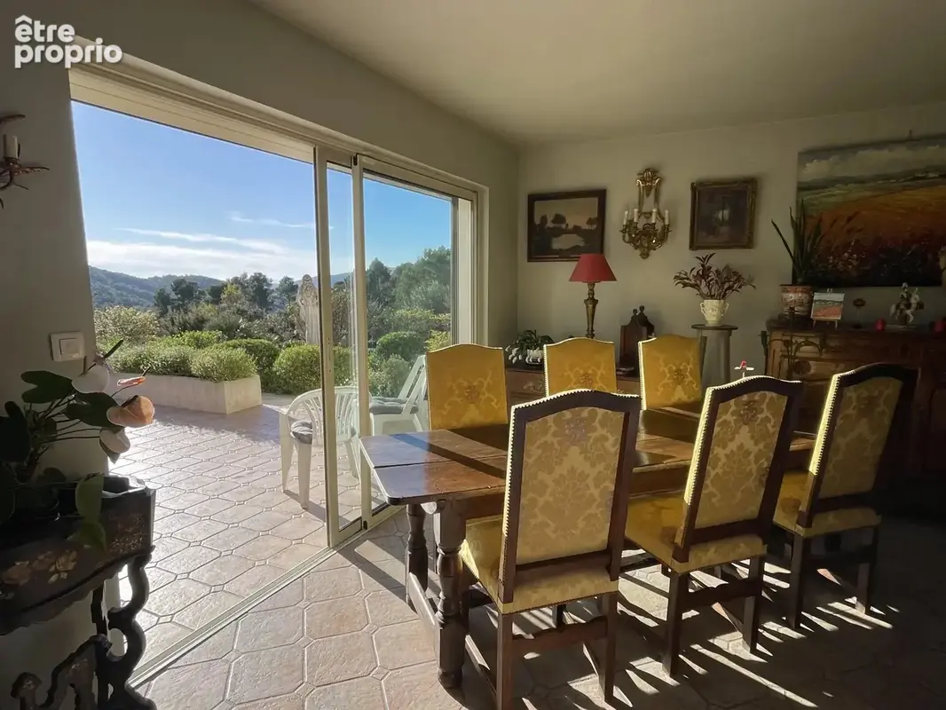 Villa de plain pied avec piscine et vue dégagée - photo 33