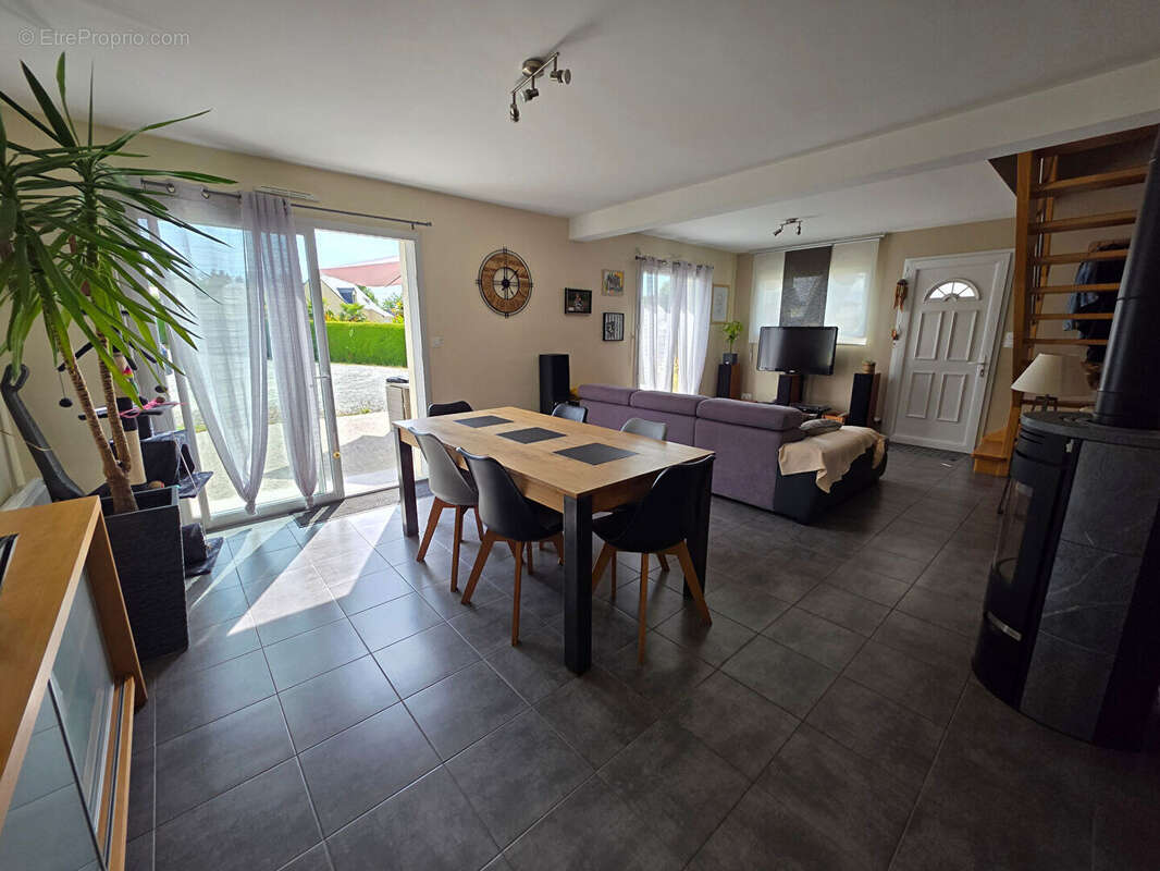 Maison à MINIAC-MORVAN