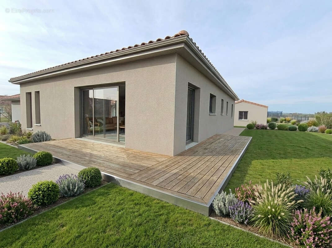 Maison à MARTRES-SUR-MORGE
