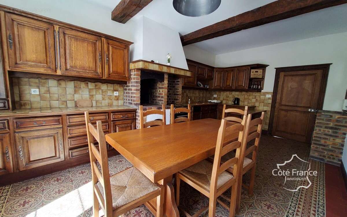 Maison à MONTHERME