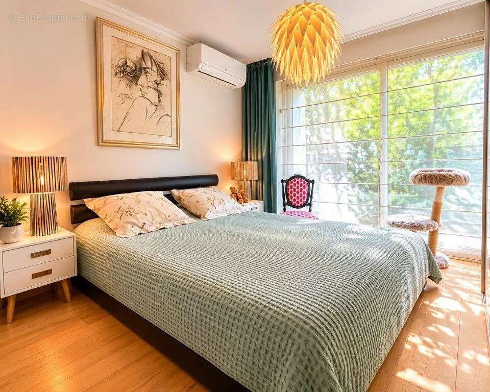 Appartement à VILLENEUVE-LOUBET
