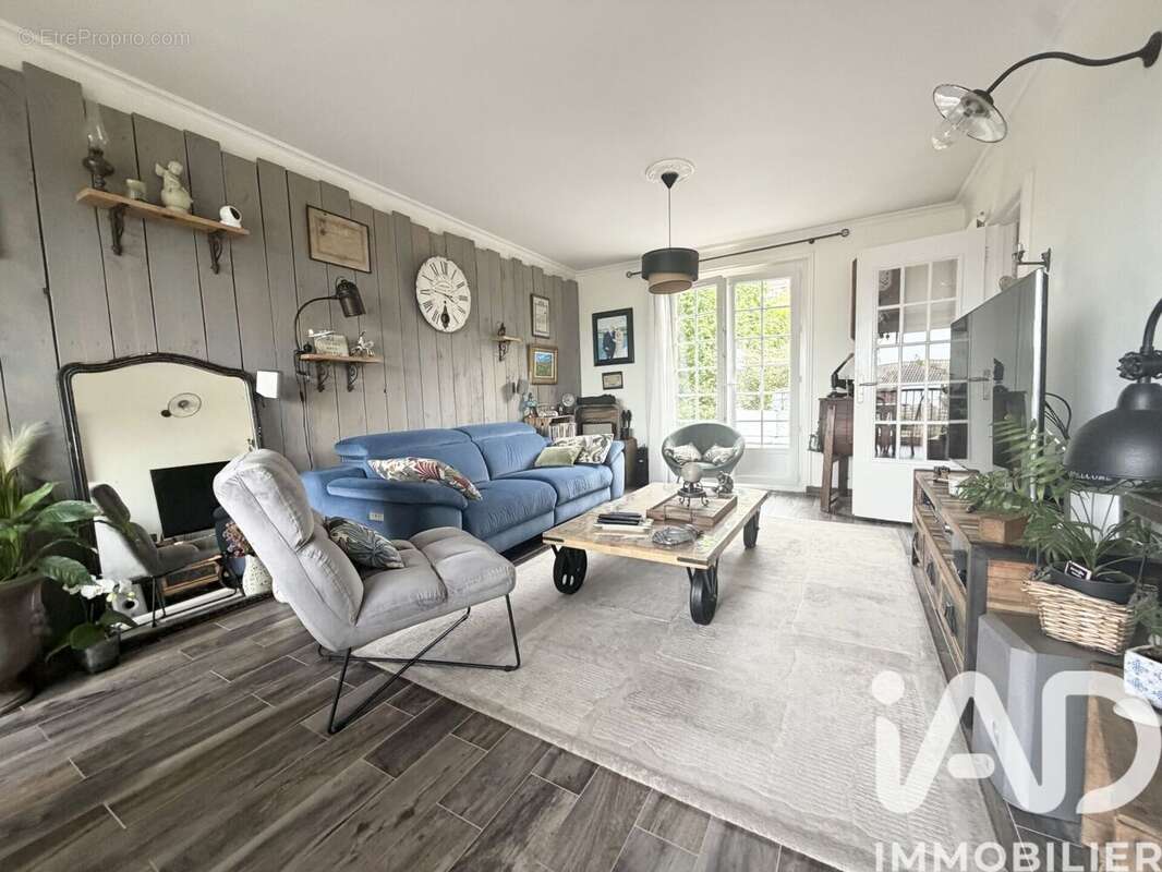 Photo 4