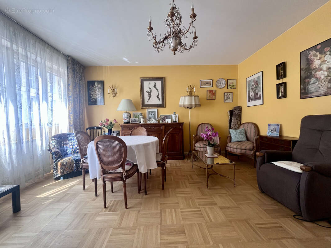 Appartement à VILLEURBANNE