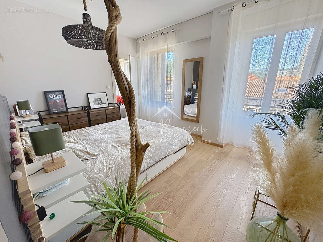 Appartement à SAINT-AFFRIQUE
