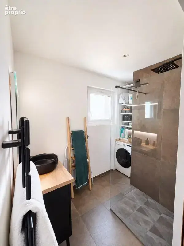 A vendre  toulon 83100 bel appartement 3 pieces renove avec terrasse quartier le faron - photo 6
