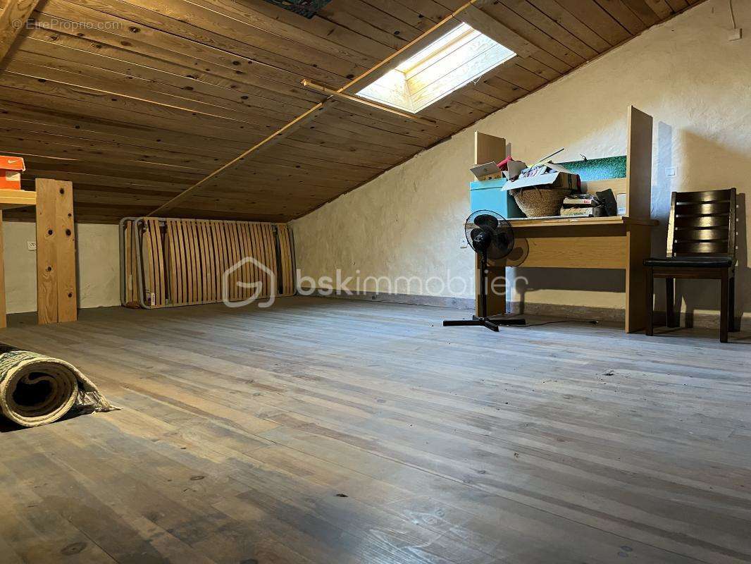 Maison à FORCALQUIER