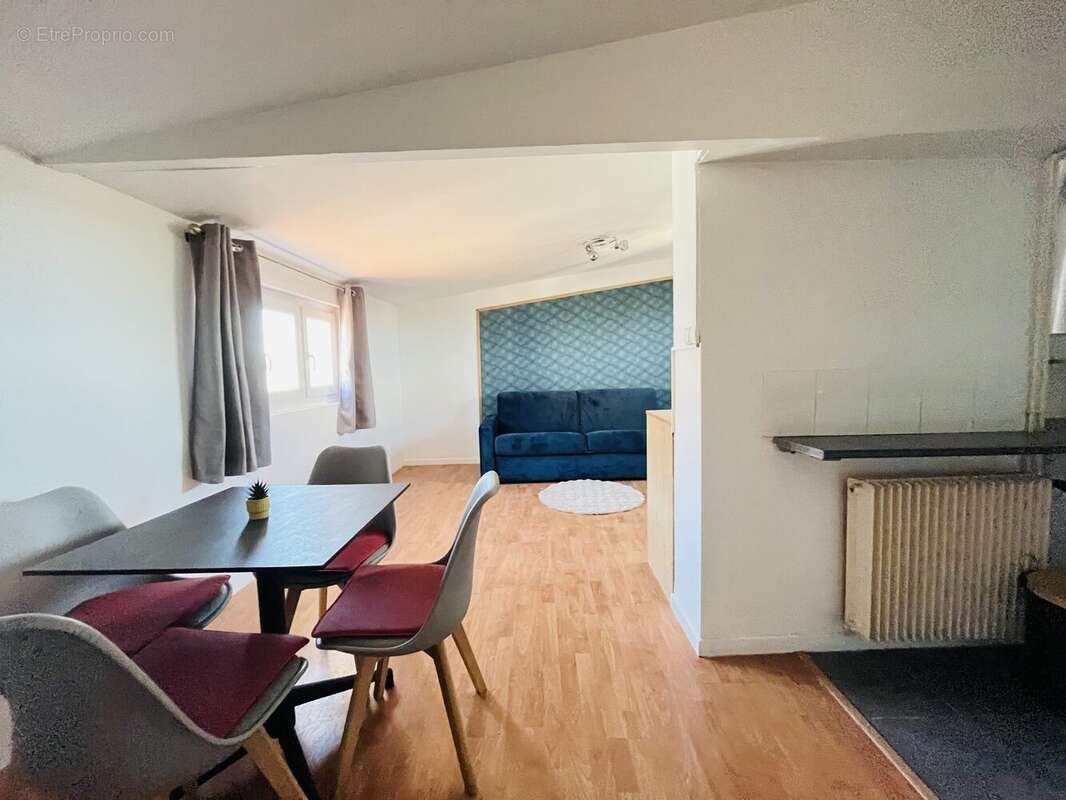 Appartement 400 m² à Montlucon  - photo 7