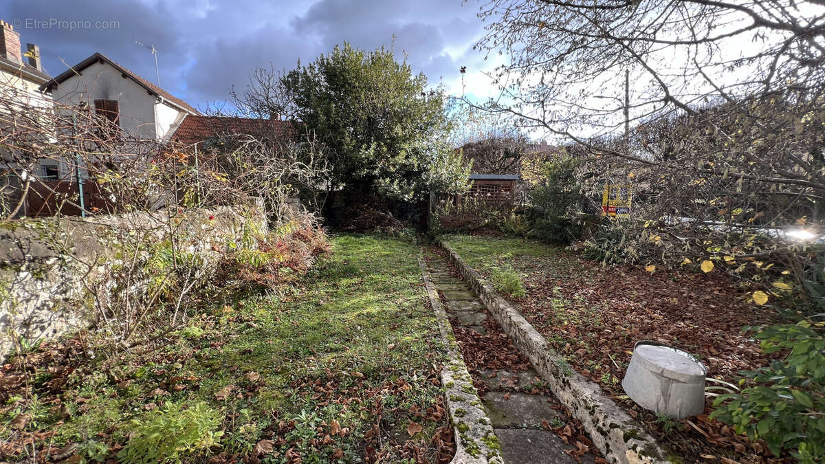 Maison à LA FERTE-ALAIS