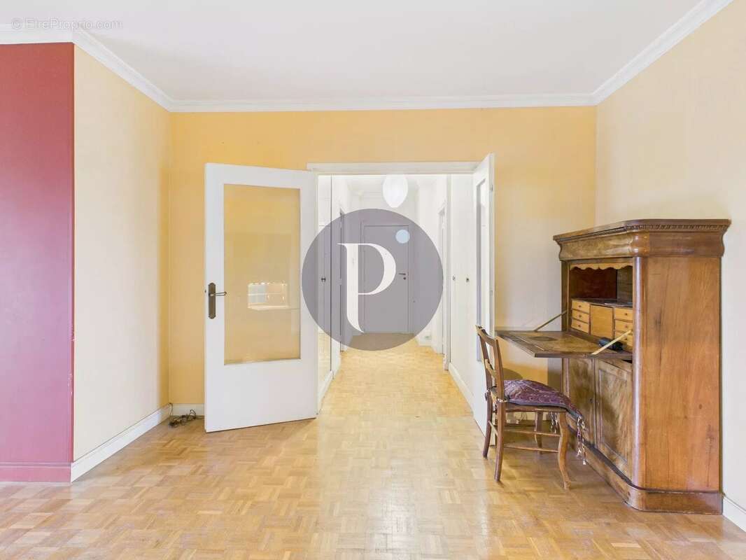Appartement à BOURG-LA-REINE