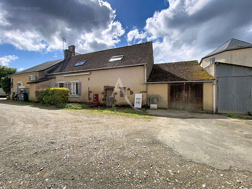 Maison à AIGNE