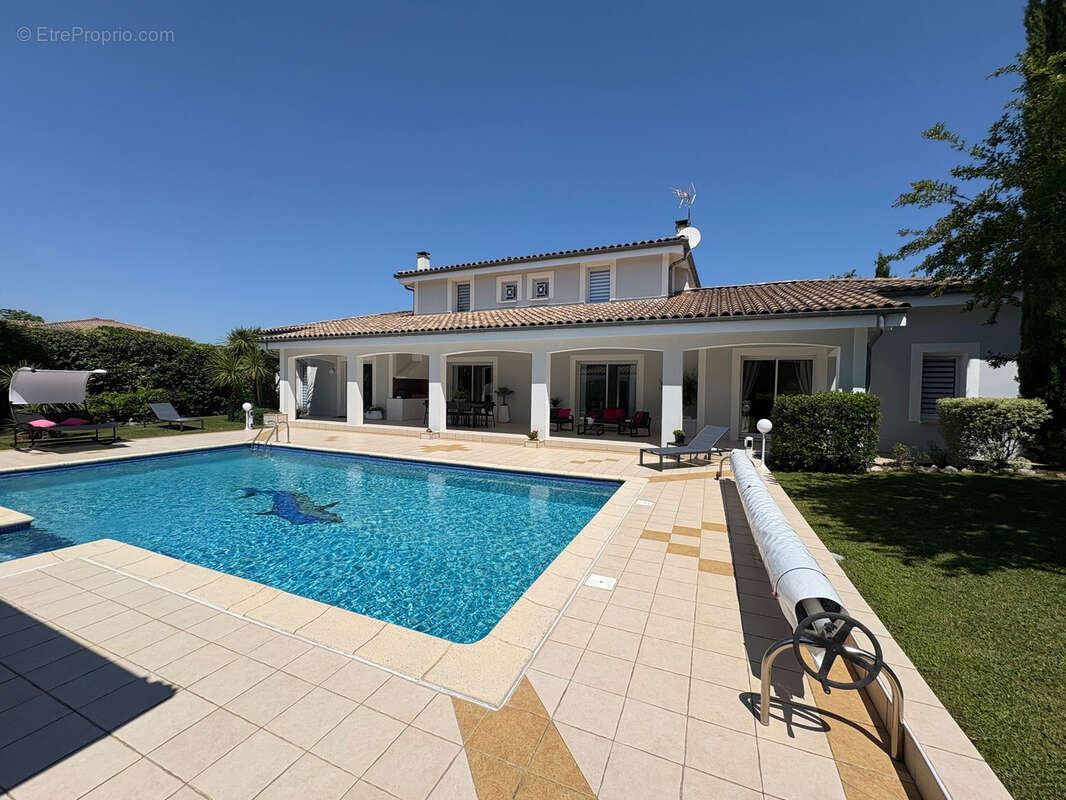 Maison à PECHBONNIEU