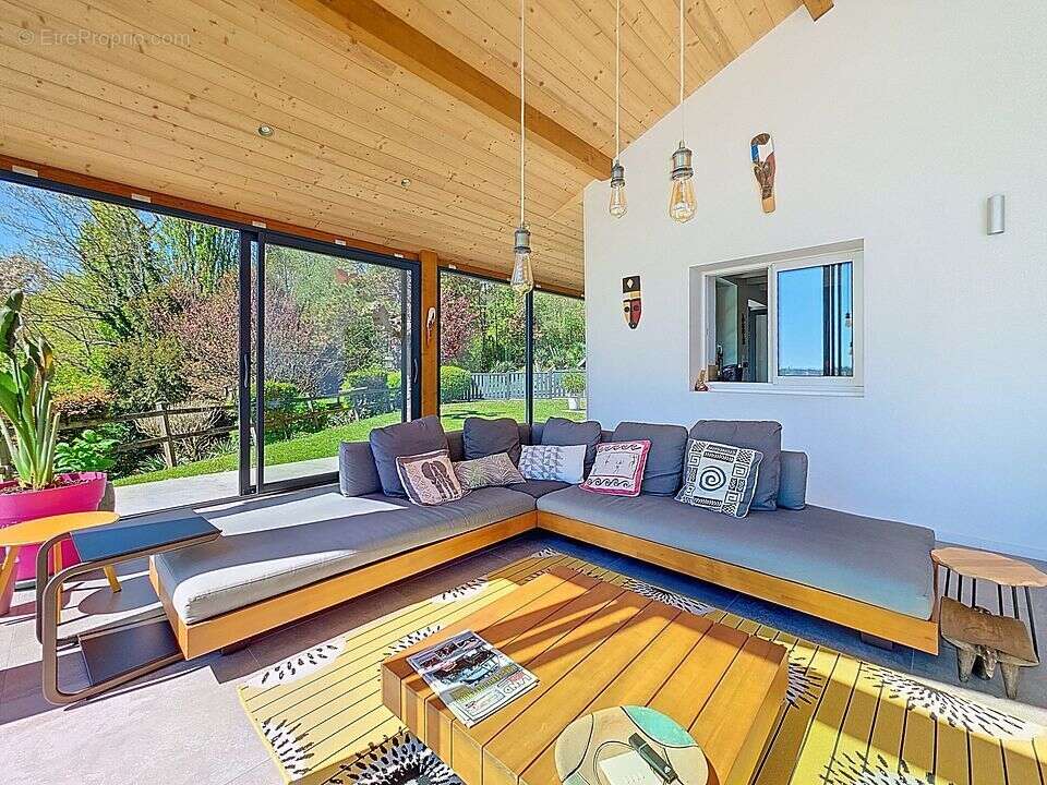 Maison à LUZINAY