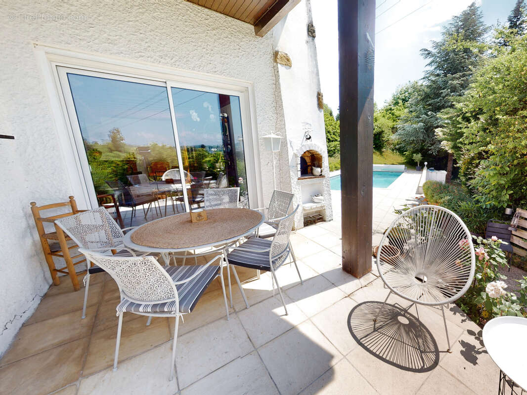 Maison à LAGNIEU