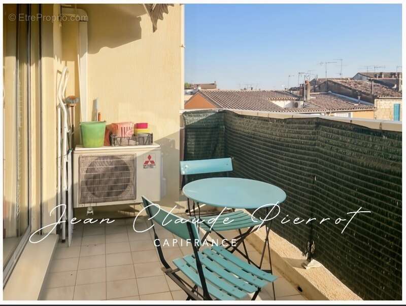 Appartement à LUNEL