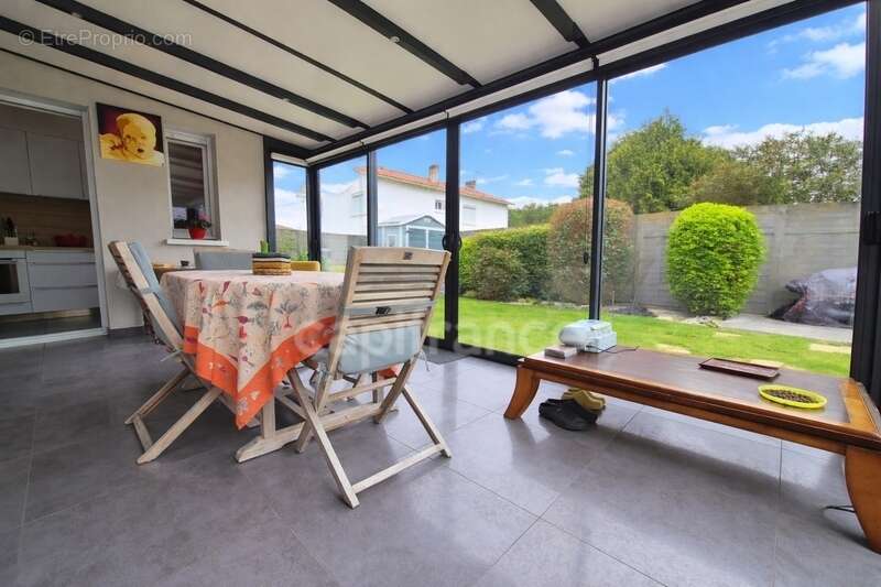 Maison à SAINT-GEORGES-DE-DIDONNE