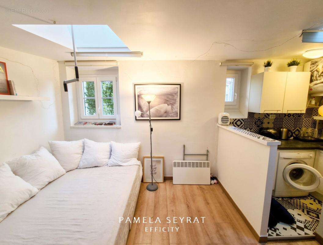 Appartement à PARIS-3E