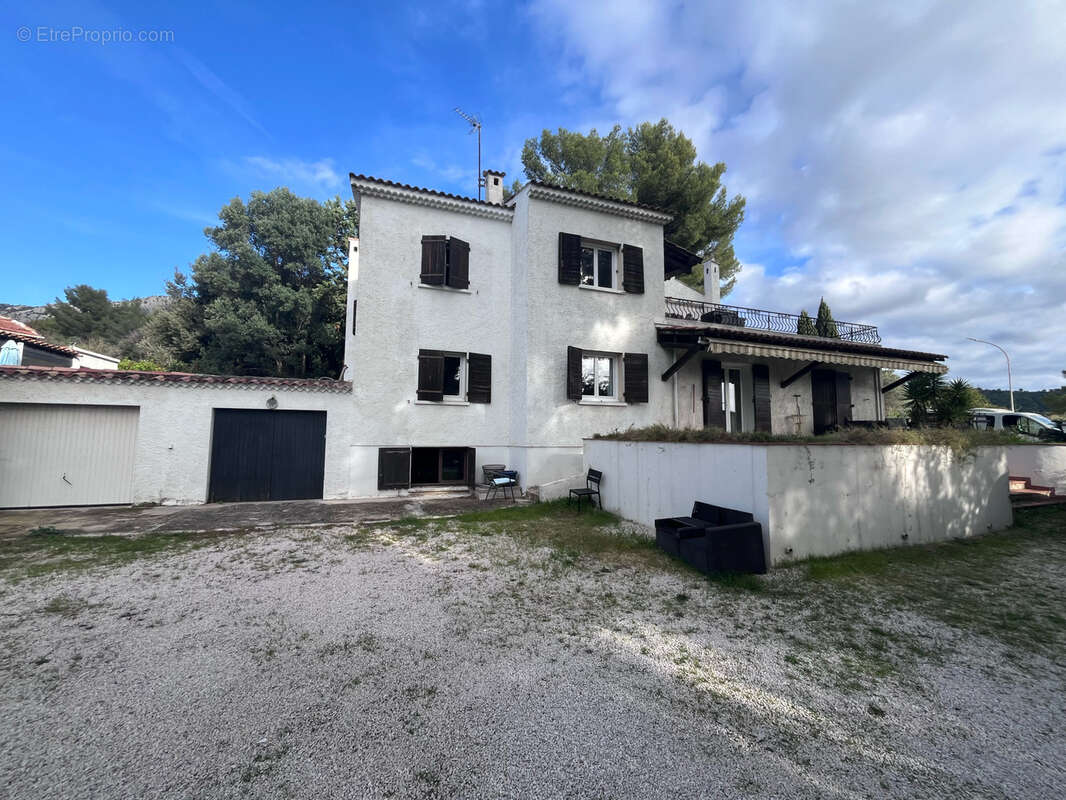 Maison à LA VALETTE-DU-VAR