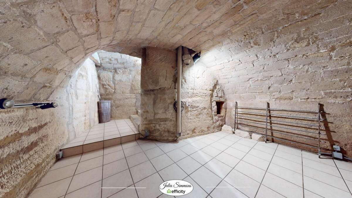 Commerce à CARRIERES-SUR-SEINE