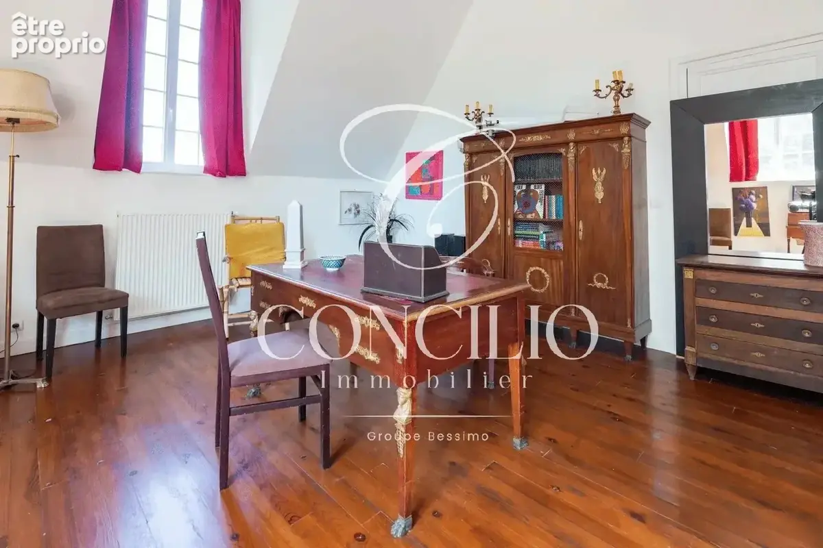 Château de caractère – 1 200 m² – domaine de 4,5 hectares – à 120 km de paris - photo 9