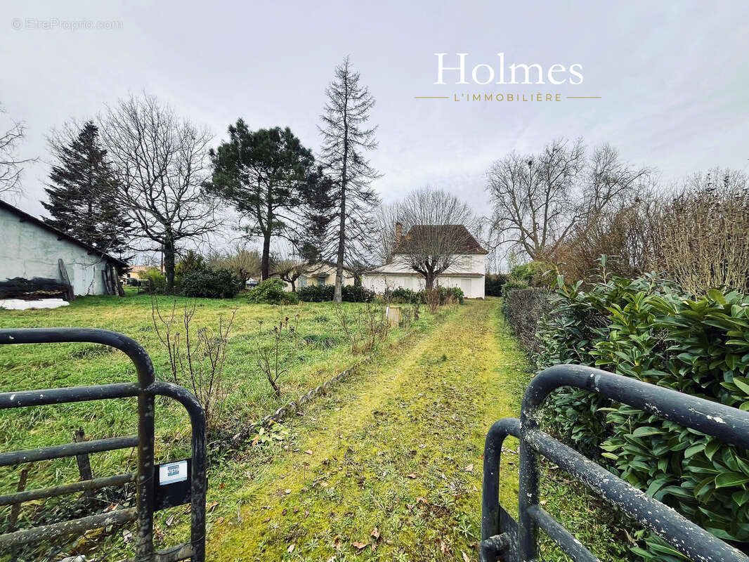 Maison à SAINT-SEURIN-SUR-L&#039;ISLE