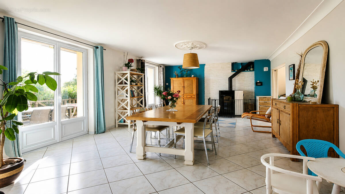 Maison à LA BOUEXIERE