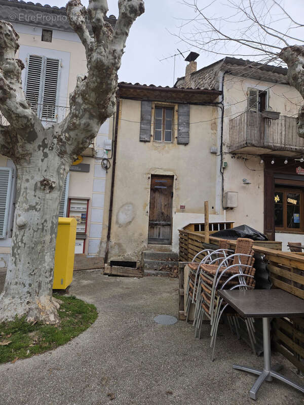 Autre à LA MOTTE-CHALANCON