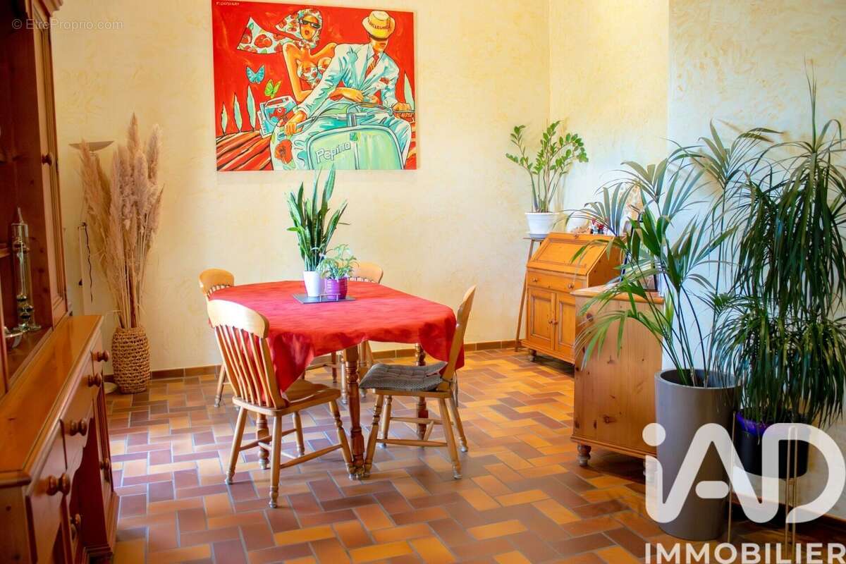 Photo 5 - Maison à COURNON-D'AUVERGNE