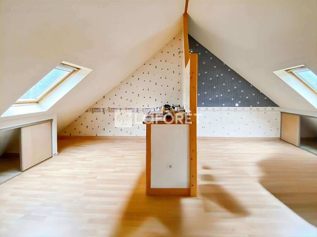 Maison à DISTRE