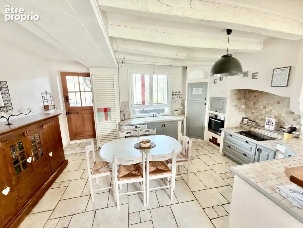 Argentières  Maison de caractère du XVIIIᵉ siècle avec piscine sur terrain arboré de 1 450 m2 - photo 4