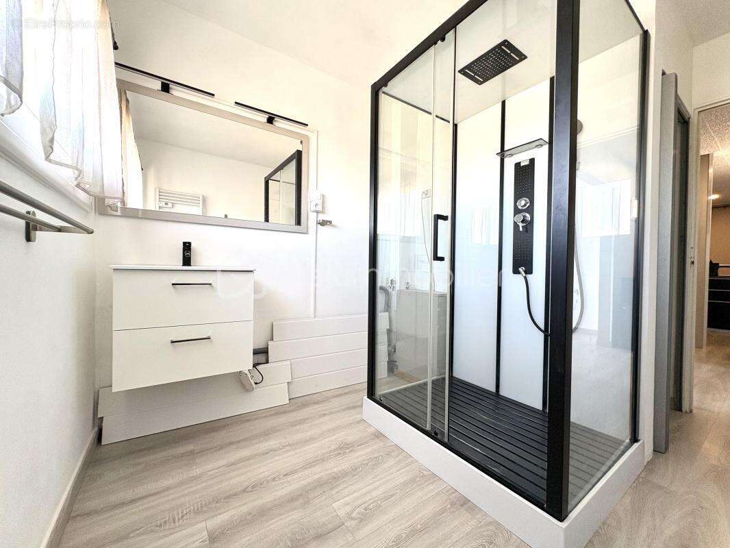 Appartement à SAINT-PRIEST