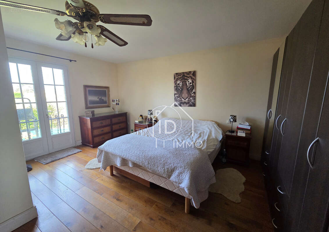 Maison à MONTPON-MENESTEROL