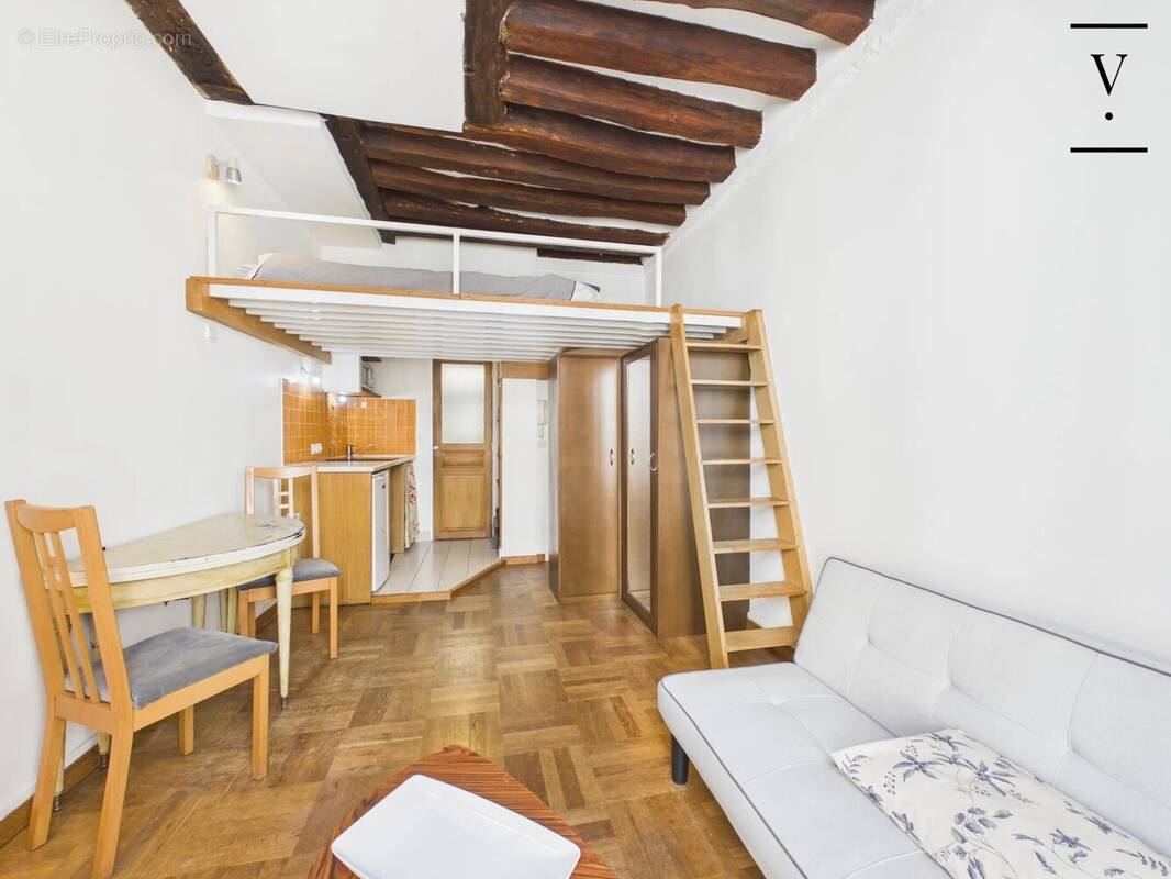 Appartement à PARIS-3E