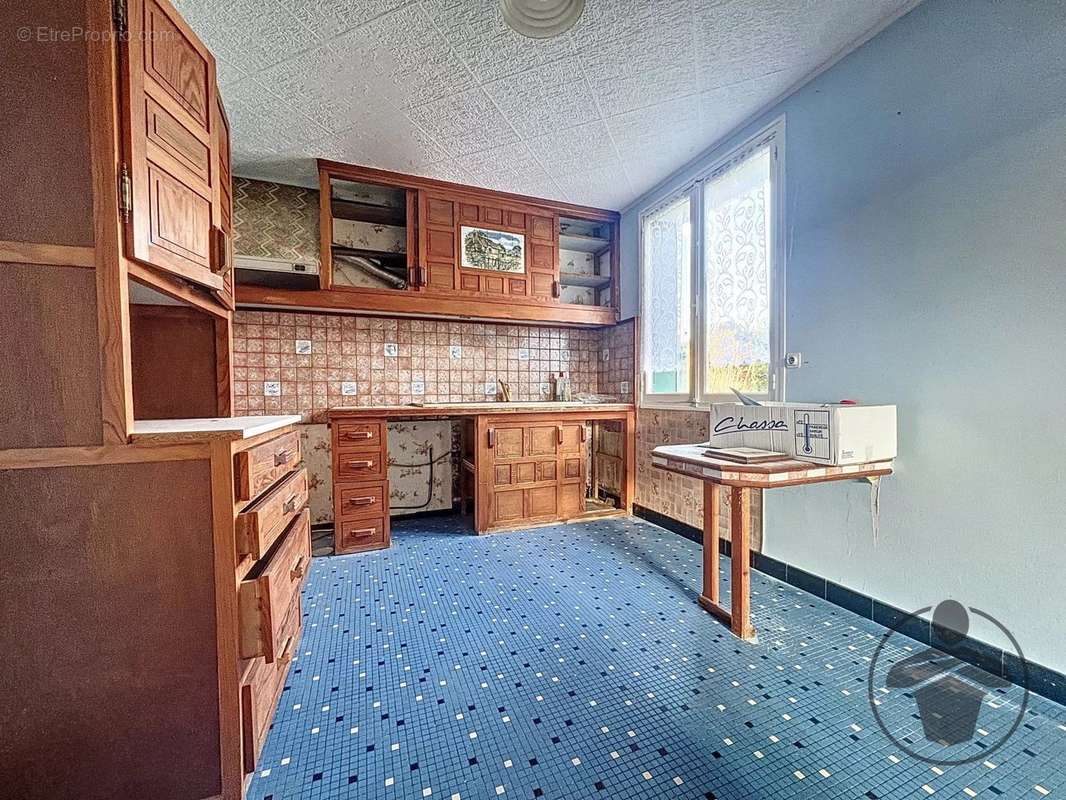 Maison à LES EGLISOTTES-ET-CHALAURES