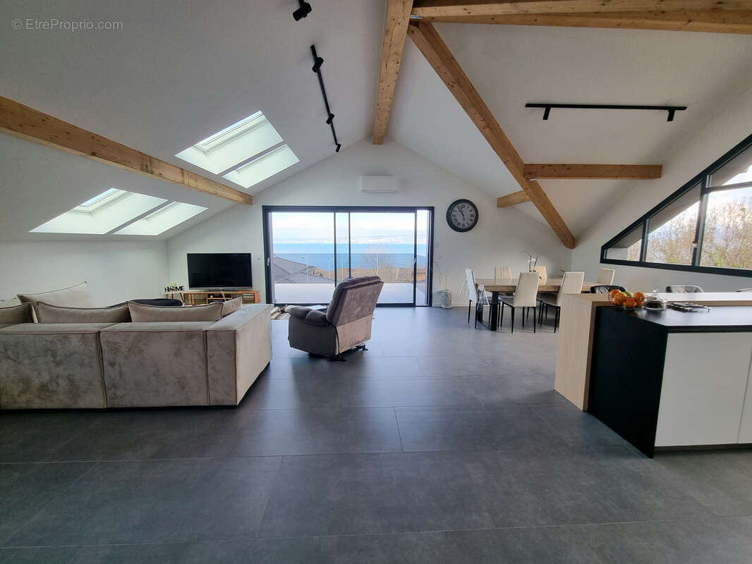 Appartement à NEUVECELLE