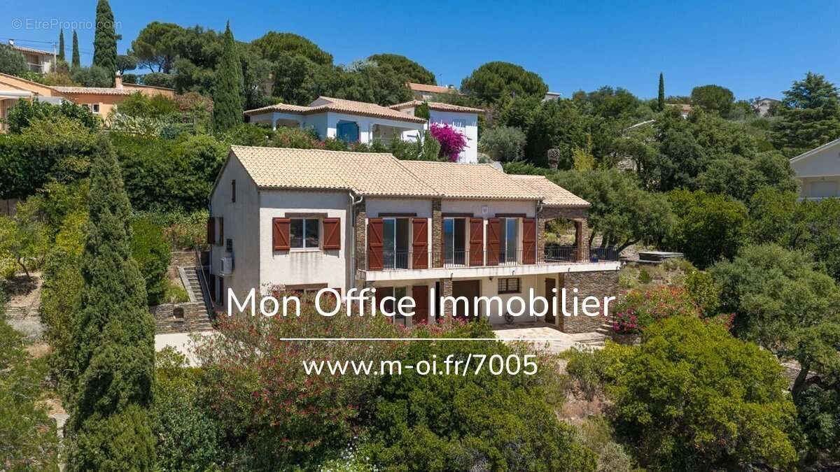 Maison à CAVALAIRE-SUR-MER