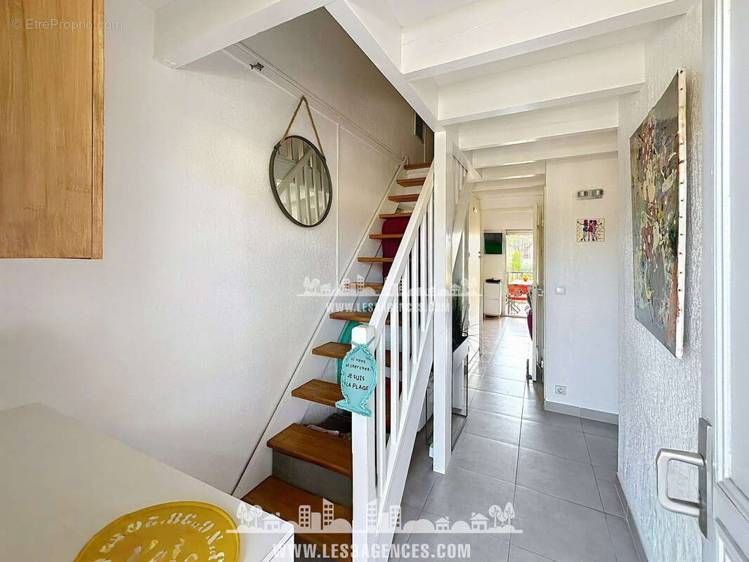 Appartement à COGOLIN