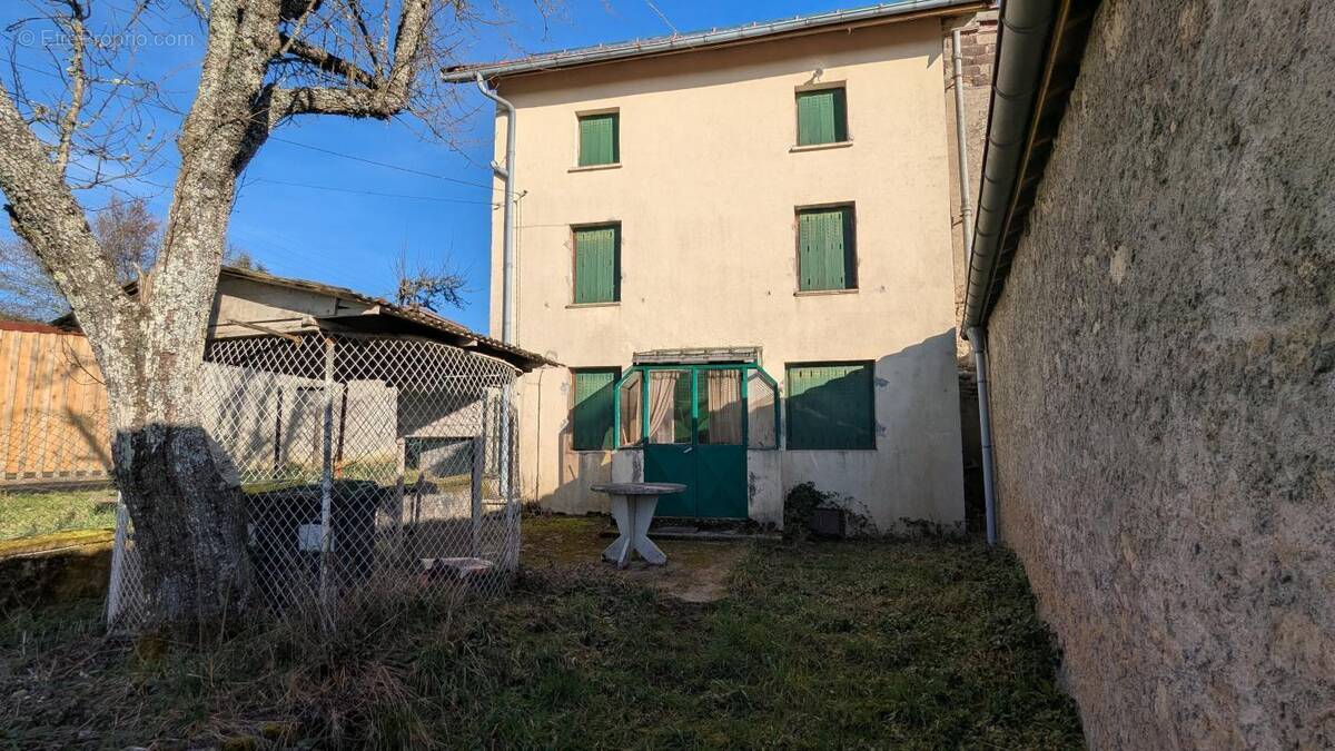 Maison à SAINT-REMY-SUR-DUROLLE