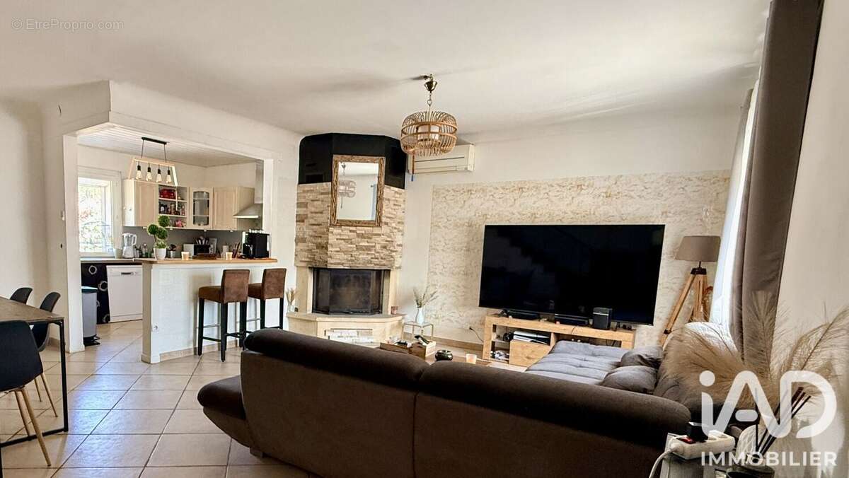Photo 2 - Maison à LEZIGNAN-LA-CEBE