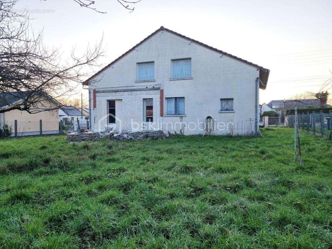 Maison à VITRY-AUX-LOGES