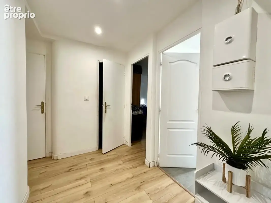 Marseille 10ème, a deux pas de la Timone, T3 de 55M2 entièrement refait  + Loggia + Cave - photo 8