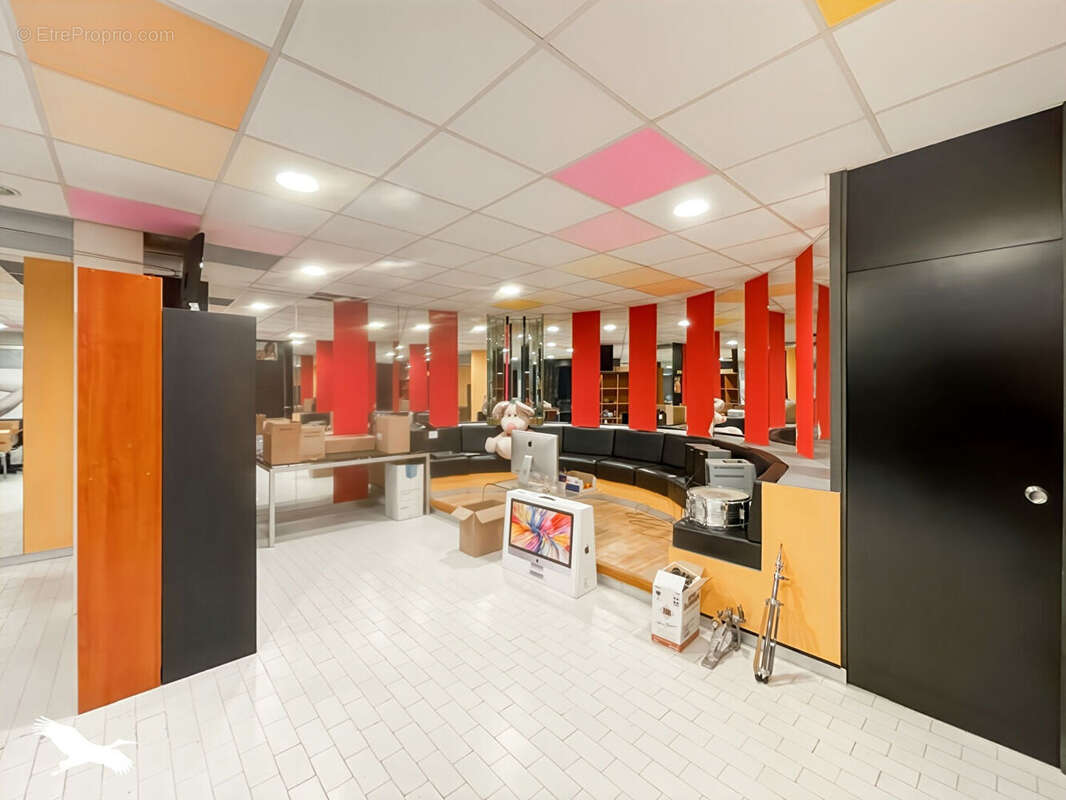 Commerce à MARSEILLE-8E