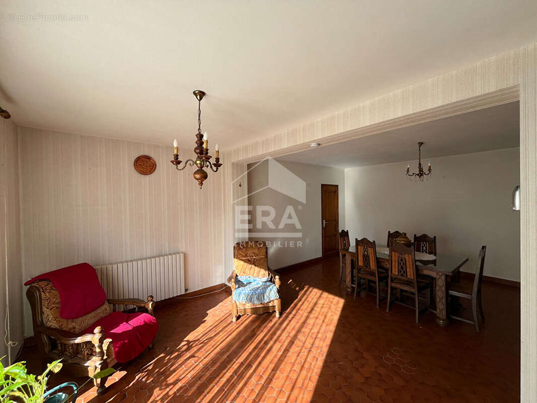 Maison à VIC-EN-BIGORRE