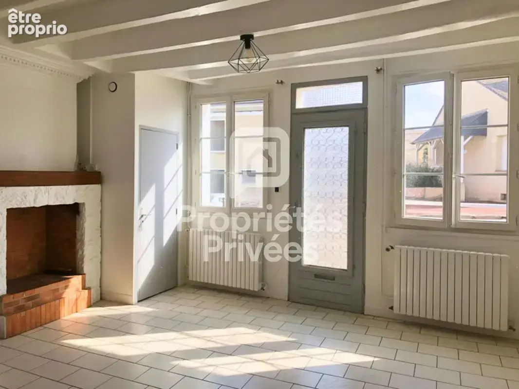 Exclusivité à vendre cheillé 37190 maison de ville 4 pièces - photo 3