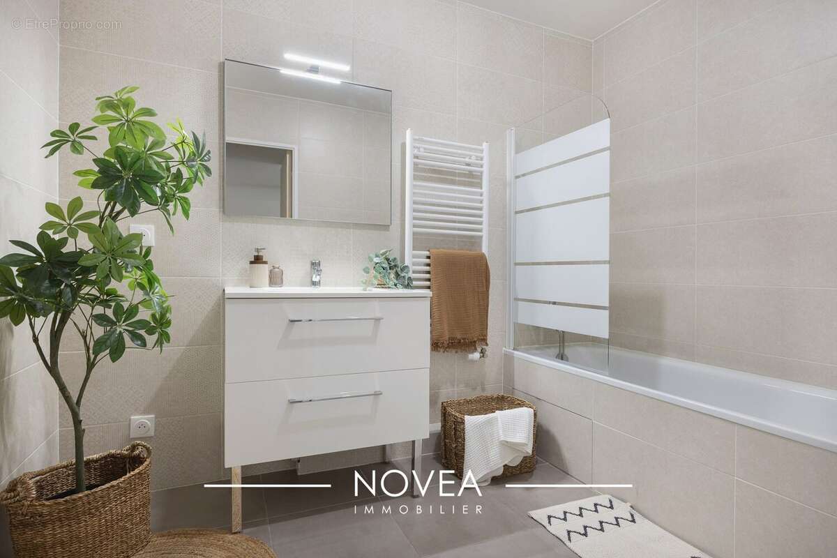 Appartement à LYON-9E