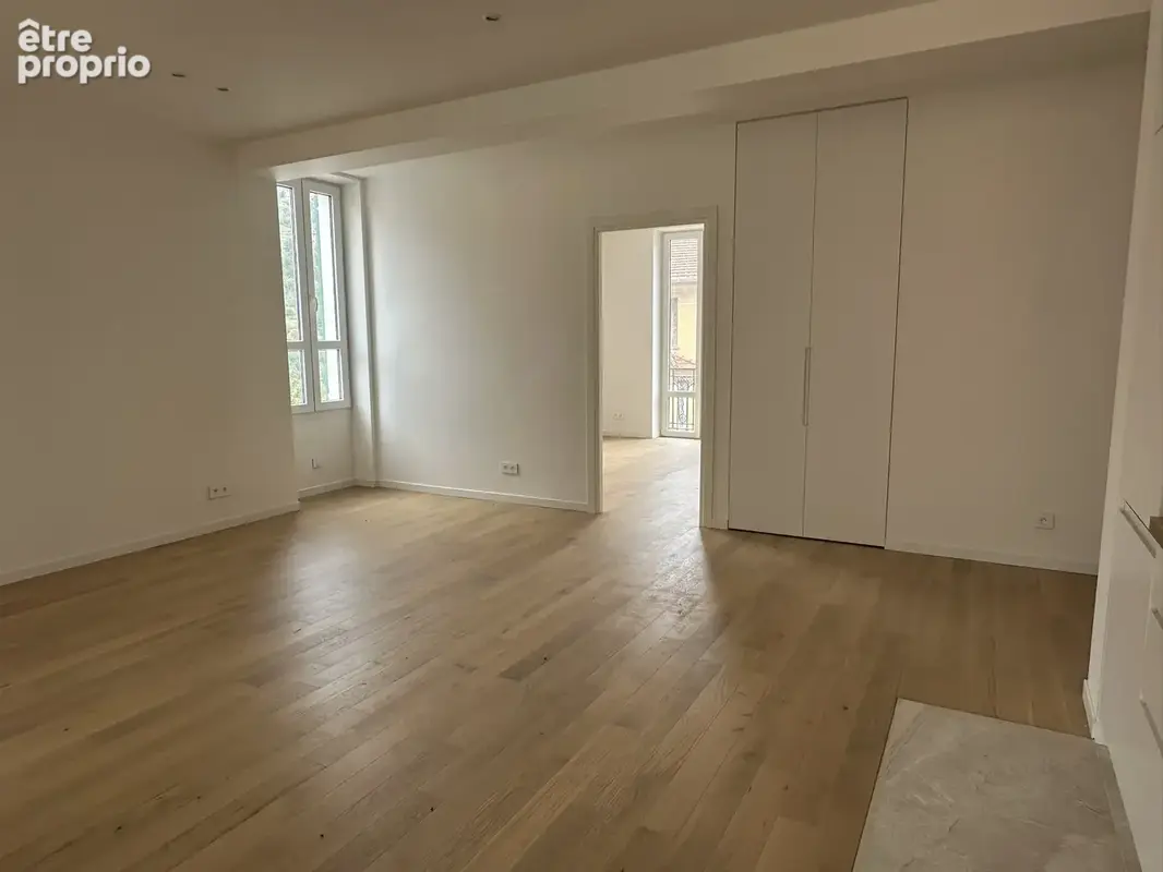 Magnifique appartement rénové avec terrasse et grenier - photo 9